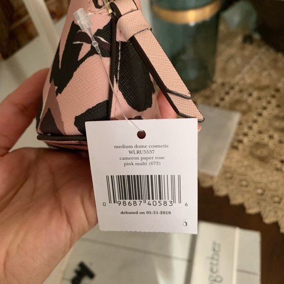 Beautiful Kate spade make up bag - Picture 4 of 8